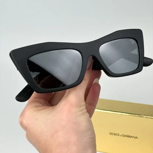 D&G DG4435 25256G BRAND NEW Sunglasses Matte Black Gray Mirrored Cat Eye Women